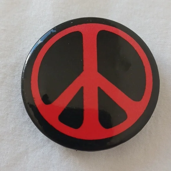 SET OF 10 Vintage 80s Political Punk Rock Pinback Buttons in Various Sizes - Picture 4 of 16